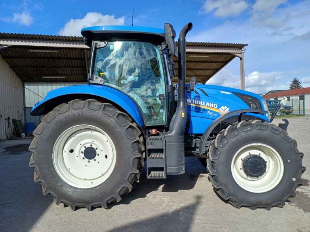 Traktor of the type New Holland T 6.175 DYNAMIC COMMAND, Gebrauchtmaschine in VERT TOULON (Picture 5)