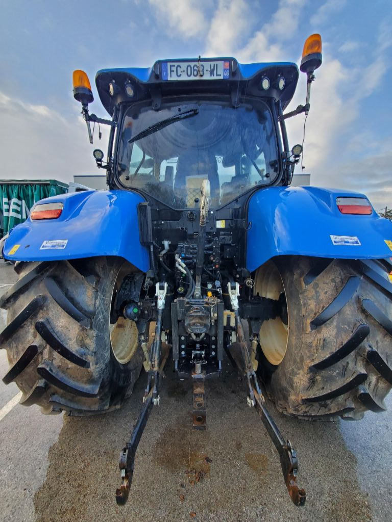 Traktor от тип New Holland T 6.175, Gebrauchtmaschine в Montauban (Снимка 4)