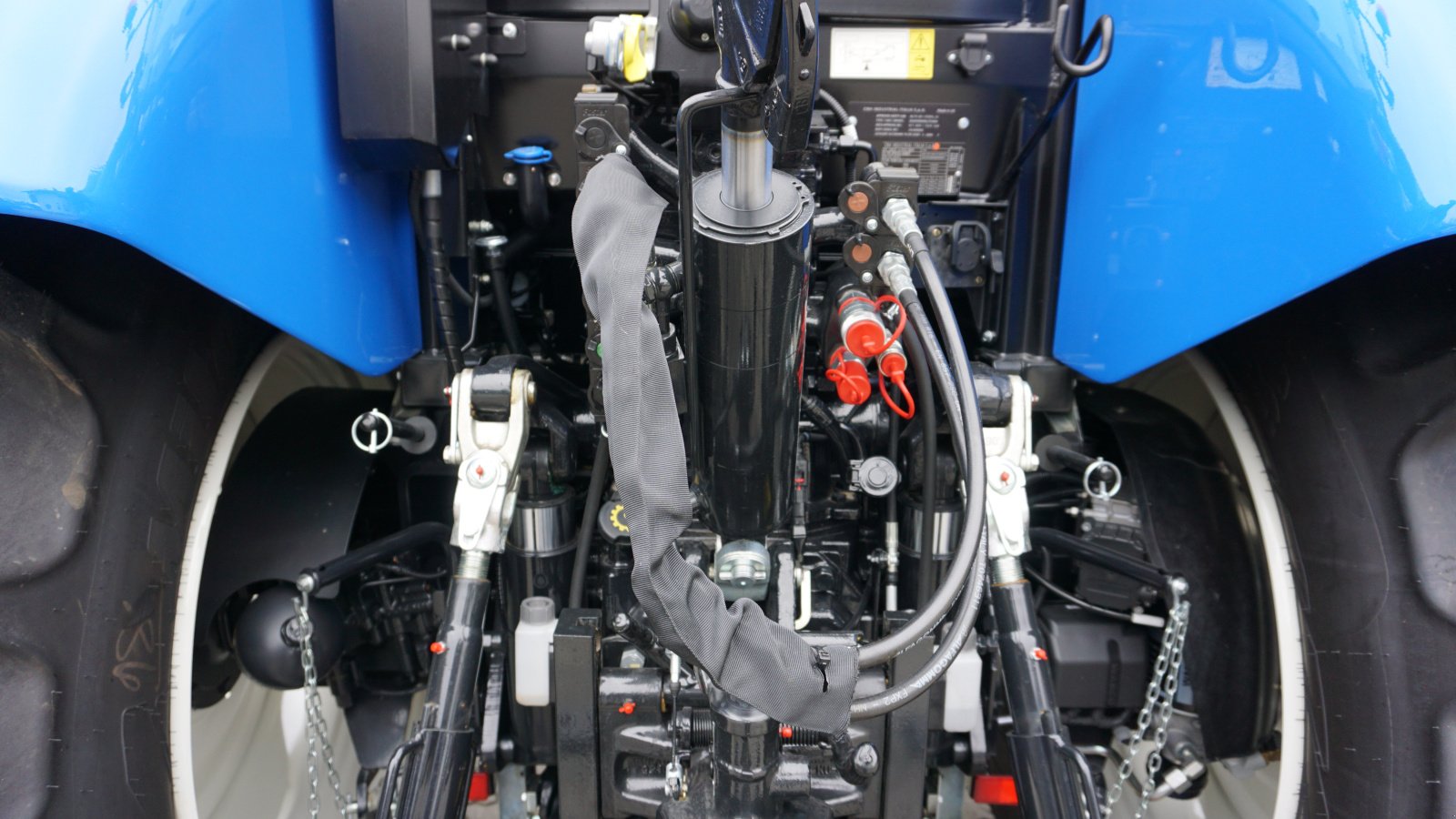 Traktor of the type New Holland T 6.180 AC Auto Command, Gebrauchtmaschine in Rötz (Picture 13)