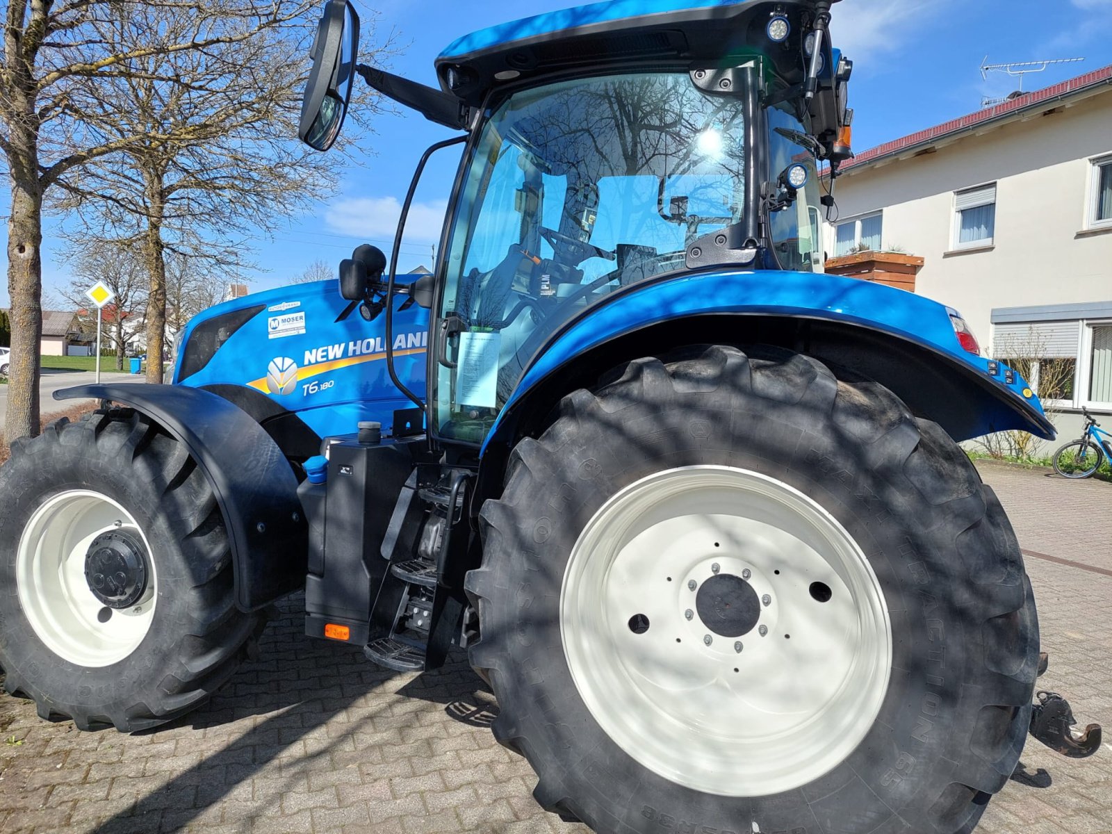 Traktor Türe ait New Holland T 6.180 AC, Neumaschine içinde Hohenfels (resim 2)