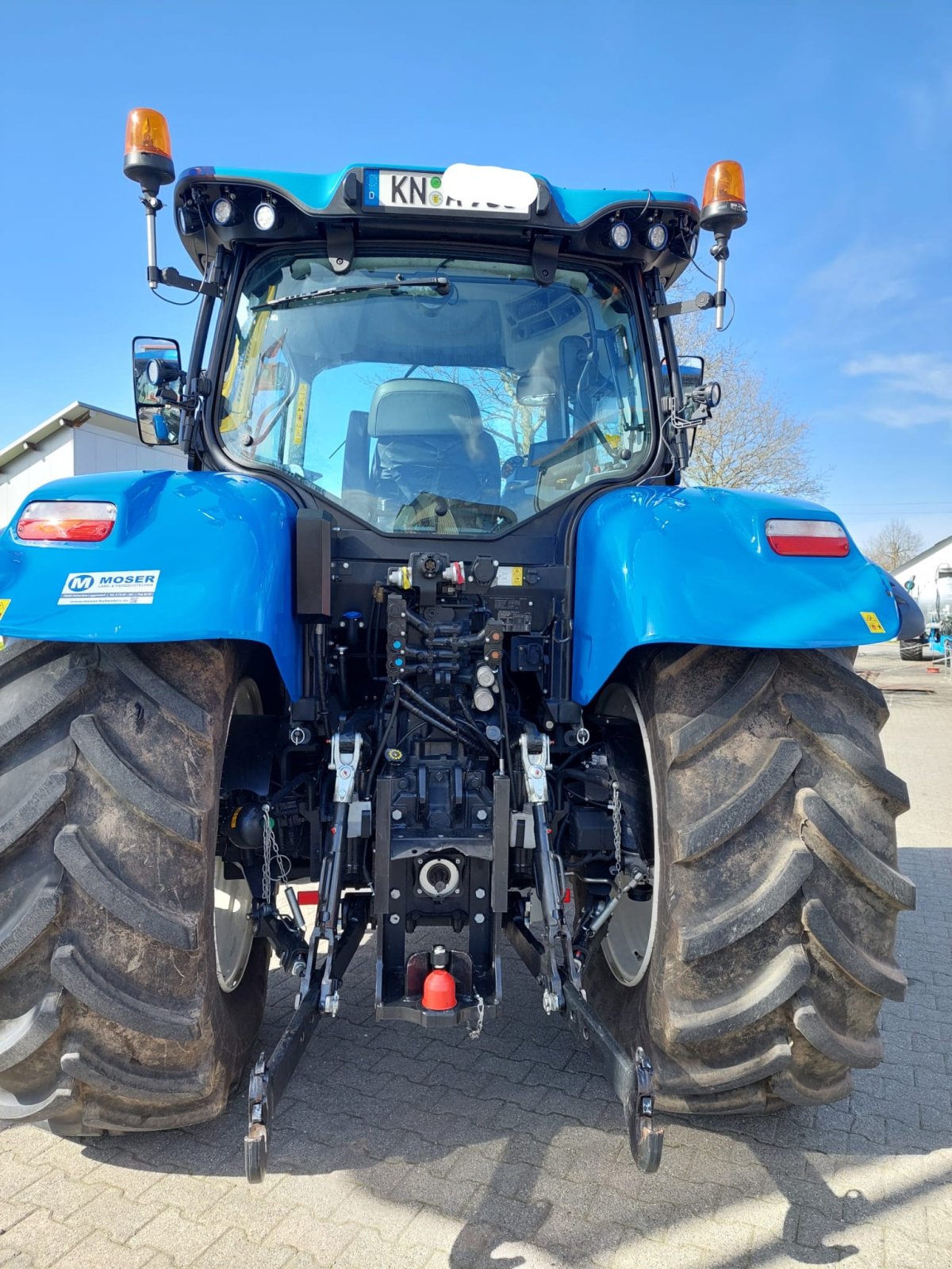 Traktor of the type New Holland T 6.180 AC, Neumaschine in Hohenfels (Picture 10)