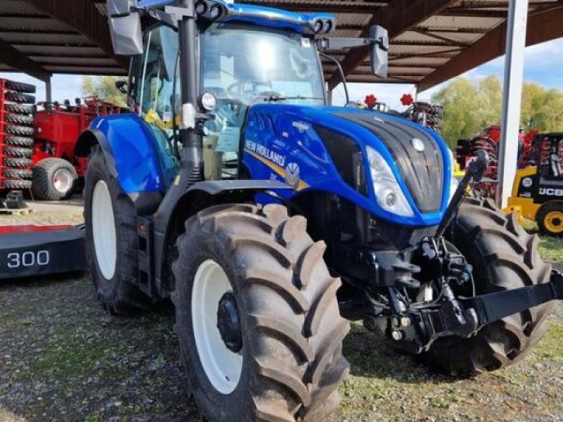 Traktor от тип New Holland T 6.180 DYNAMIC COMMAND, Gebrauchtmaschine в Landsberg/ OT Sietzsch (Снимка 1)