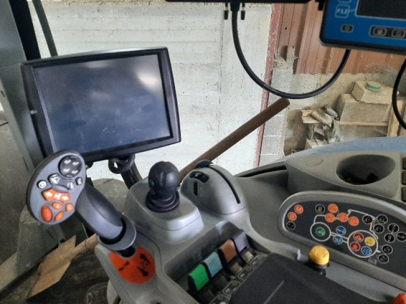 Traktor tip New Holland T 7 250 ac, Gebrauchtmaschine in VERT TOULON (Poză 10)