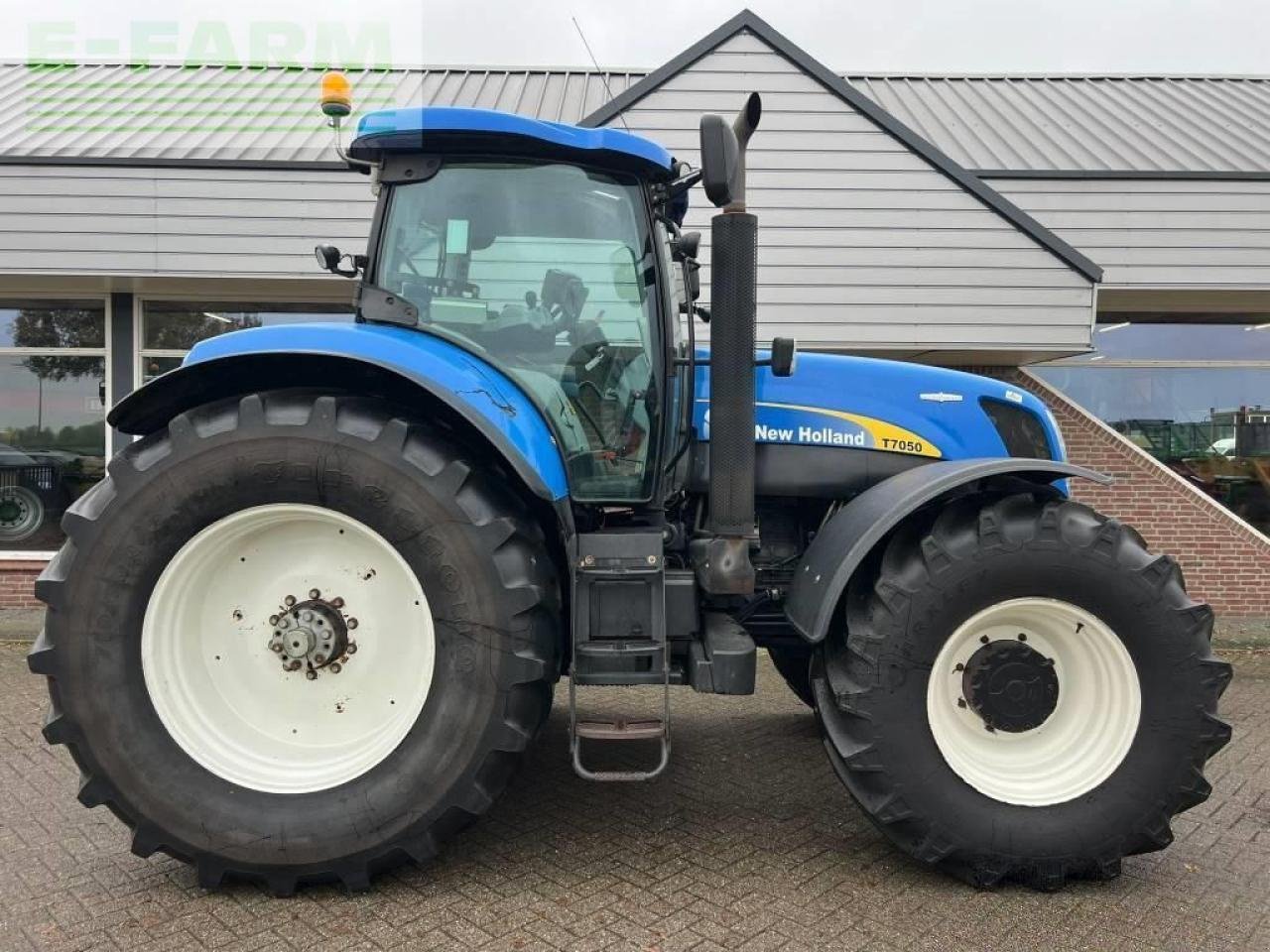 Traktor van het type New Holland t 7050 ac AC, Gebrauchtmaschine in ag BROEKLAND (Foto 7)