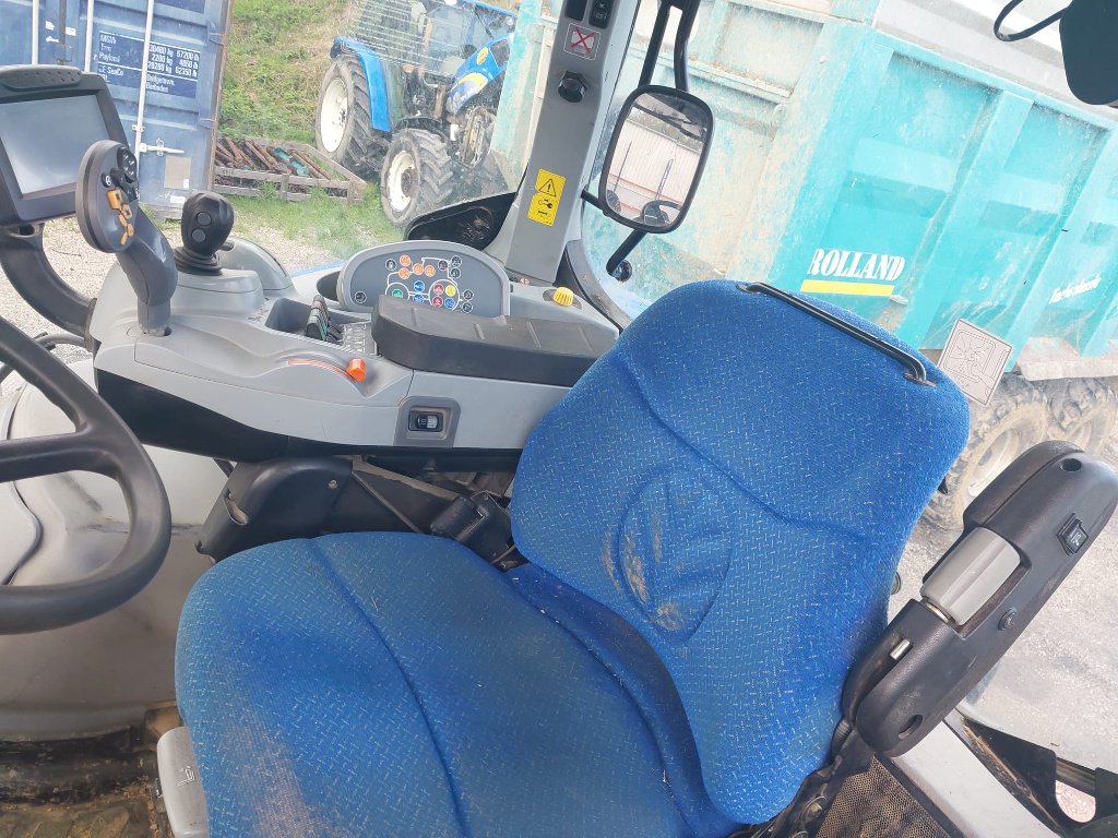 Traktor del tipo New Holland T 7050, Gebrauchtmaschine In MANDRES-SUR-VAIR (Immagine 10)