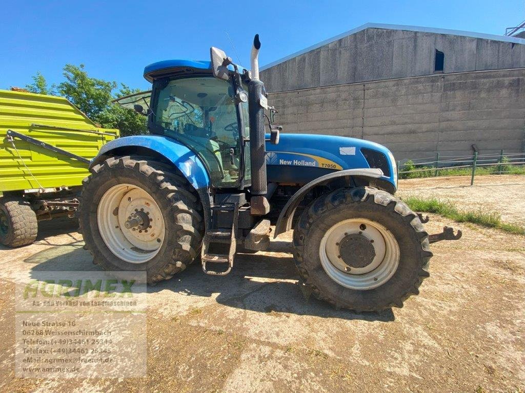 Traktor of the type New Holland T 7050, Gebrauchtmaschine in Weißenschirmbach (Picture 2)