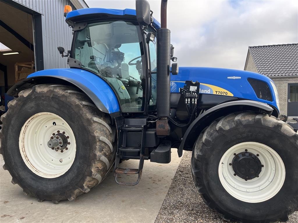 Traktor tip New Holland T 7070 AC  Kørt frontlæsser siden 2016 - kun halm, Gebrauchtmaschine in Vejle (Poză 2)