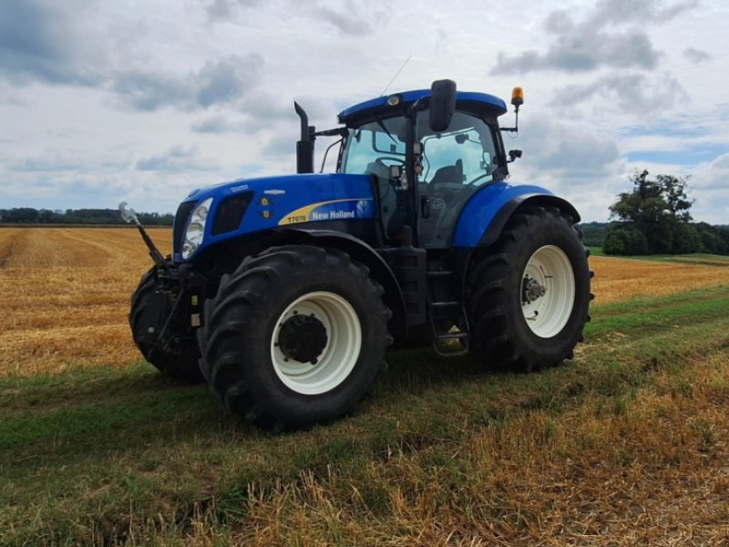 Traktor van het type New Holland T 7070, Gebrauchtmaschine in Schiedlberg  (Foto 1)