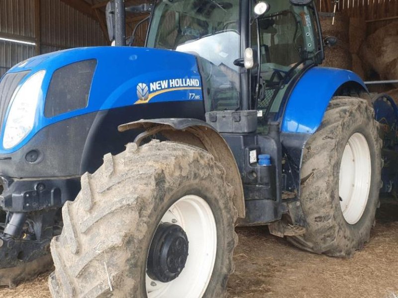 Traktor of the type New Holland T 7.185, Gebrauchtmaschine in DOMFRONT