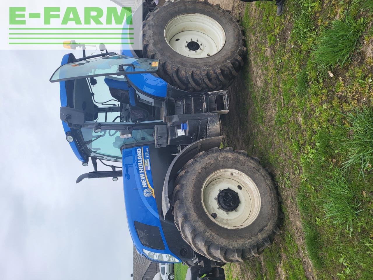 Traktor of the type New Holland T 7.185, Gebrauchtmaschine in Hamburg (Picture 5)