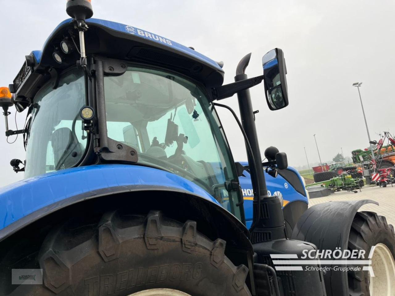 Traktor typu New Holland T 7.190 AC, Gebrauchtmaschine w Scharrel (Zdjęcie 23)