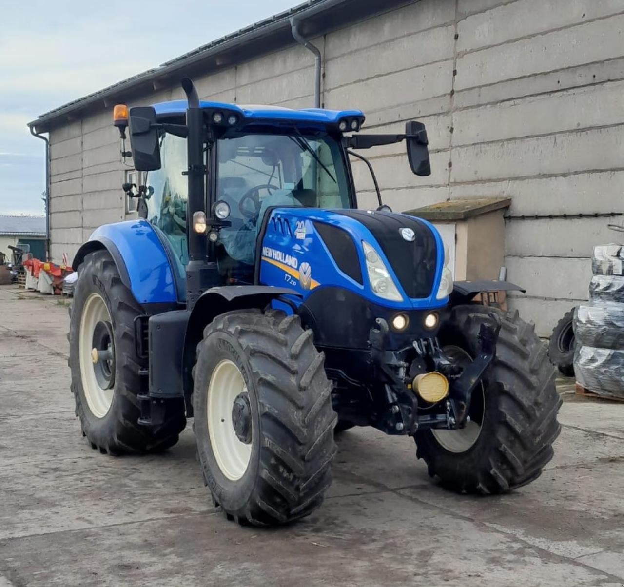 Traktor tip New Holland T 7.210 Comfort Kabine nur 1080h, Gebrauchtmaschine in Könnern (Poză 1)