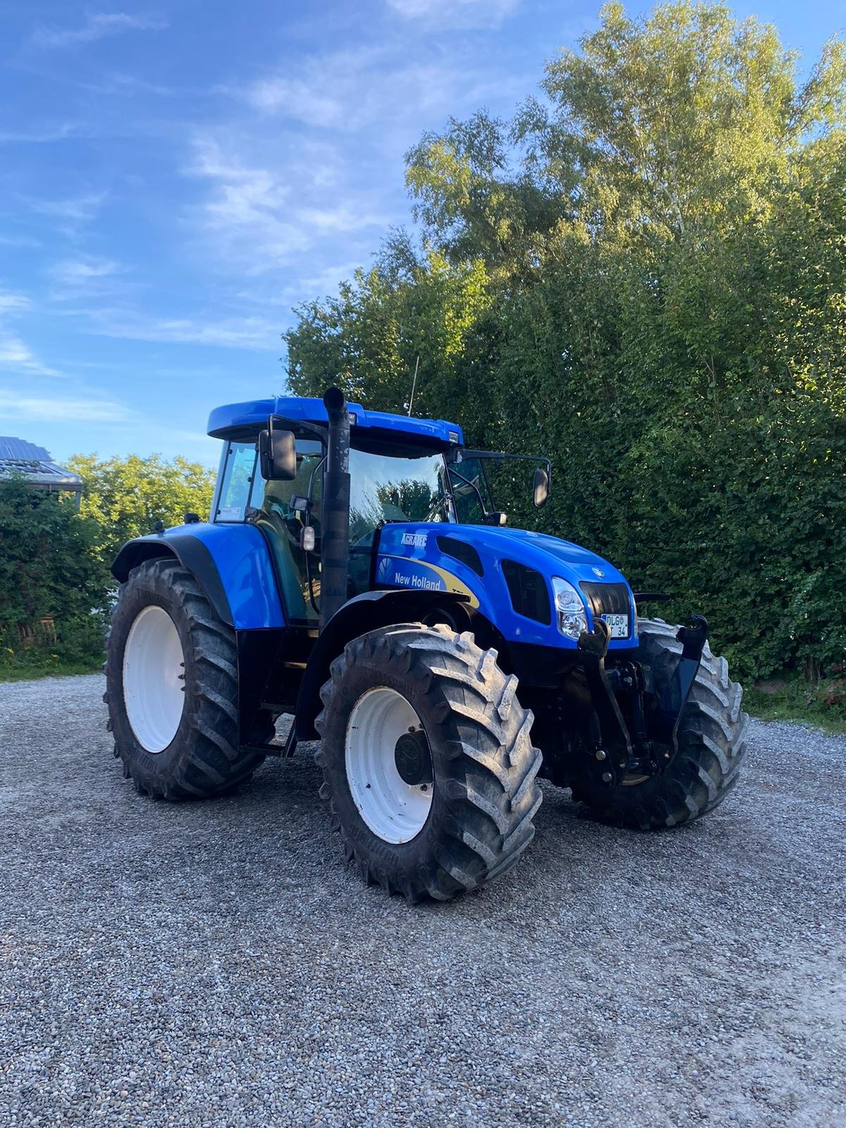 Traktor of the type New Holland T 7.210, Gebrauchtmaschine in Aislingen (Picture 1)