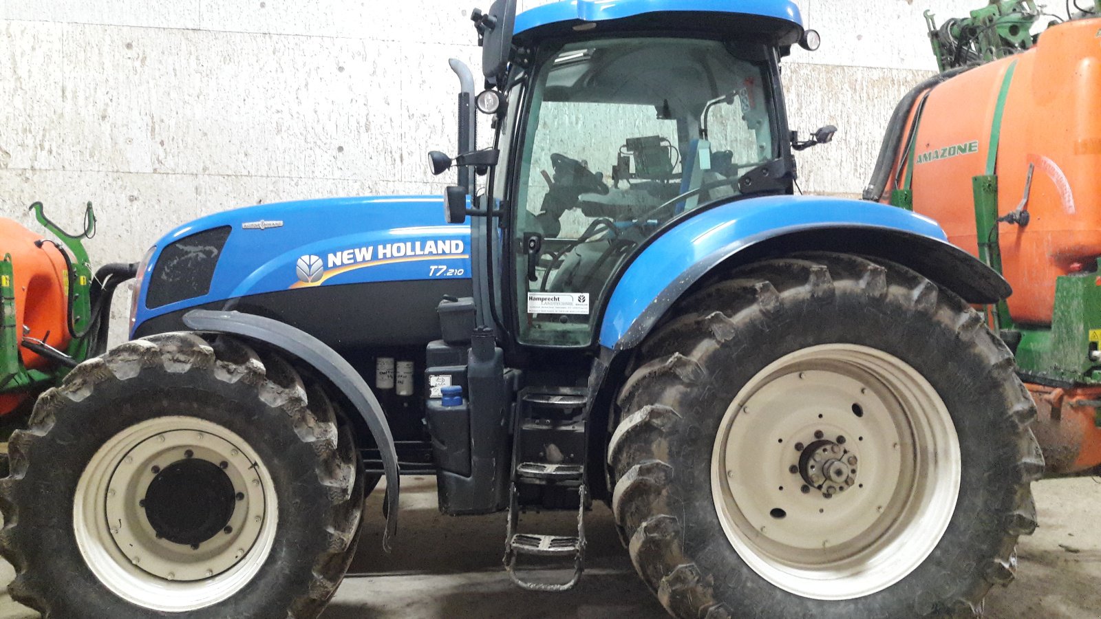 Traktor типа New Holland T 7.210, Gebrauchtmaschine в Aislingen (Фотография 1)