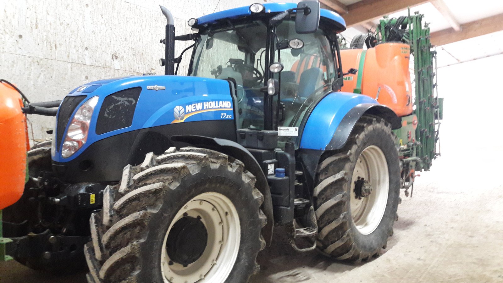 Traktor типа New Holland T 7.210, Gebrauchtmaschine в Aislingen (Фотография 2)