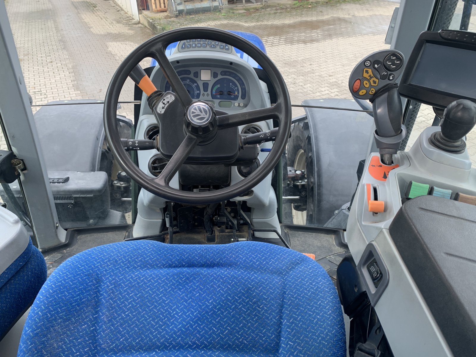 Traktor tipa New Holland T 7.210, Gebrauchtmaschine u Bruchsal (Slika 3)