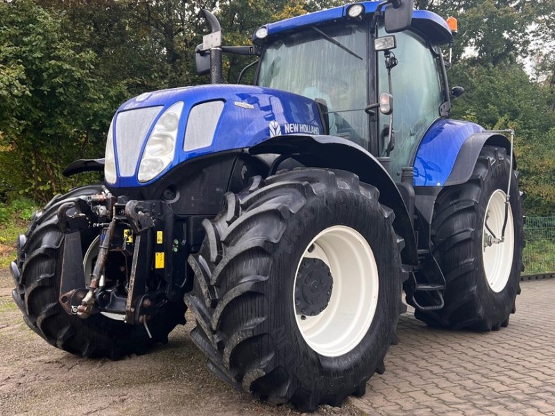 Traktor typu New Holland T 7.220 AC **FKH & FZW**, Gebrauchtmaschine w Bramsche