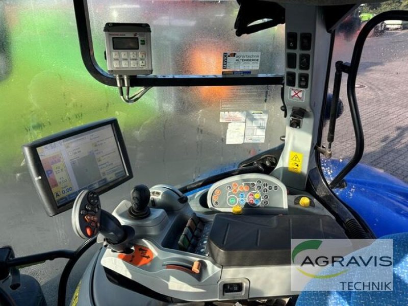 Traktor des Typs New Holland T 7.220 AUTO COMMAND, Gebrauchtmaschine in Hörstel (Bild 11)