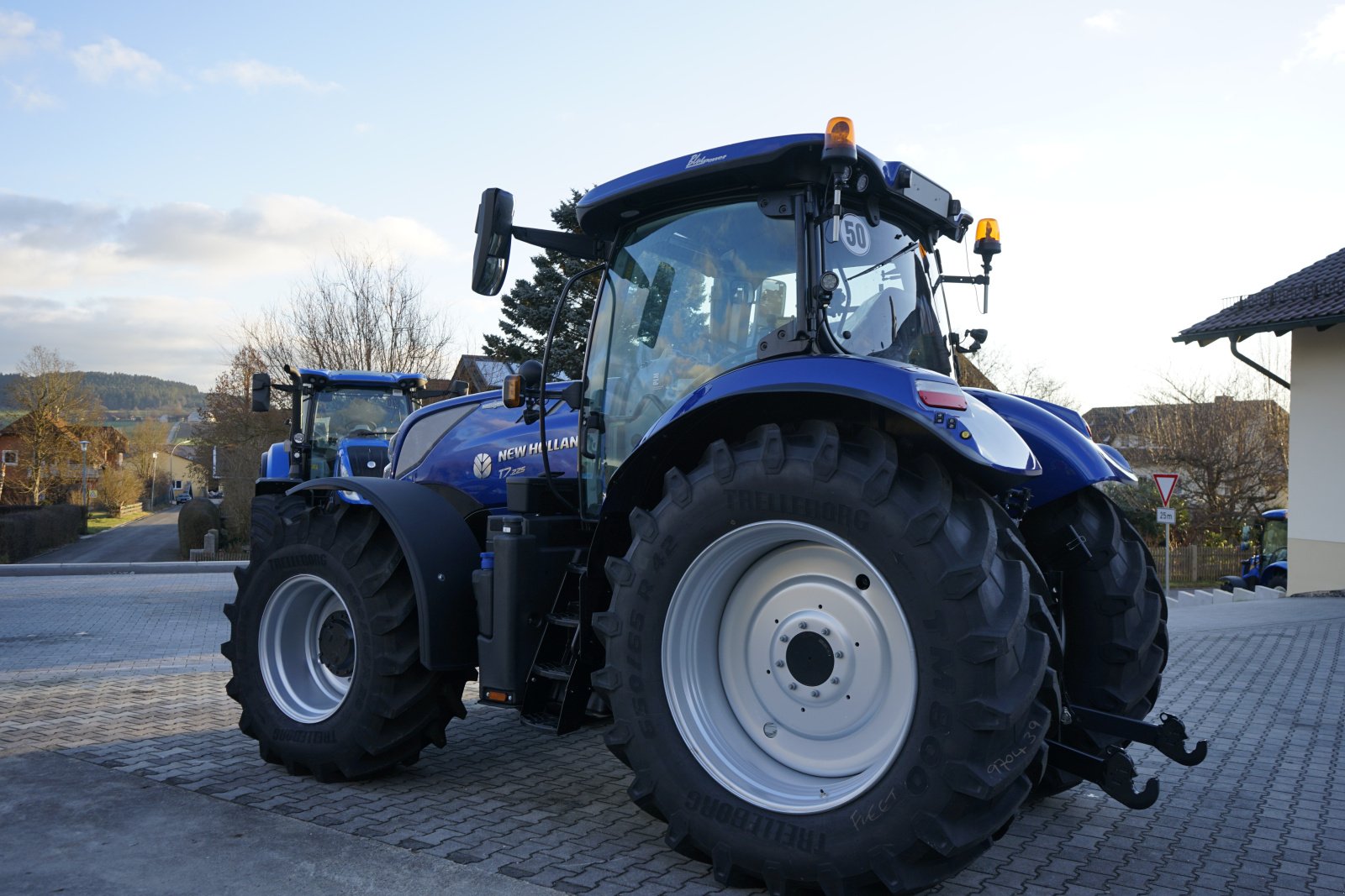 Traktor типа New Holland T 7.225 AC Blue Power, Neumaschine в Rötz (Фотография 13)