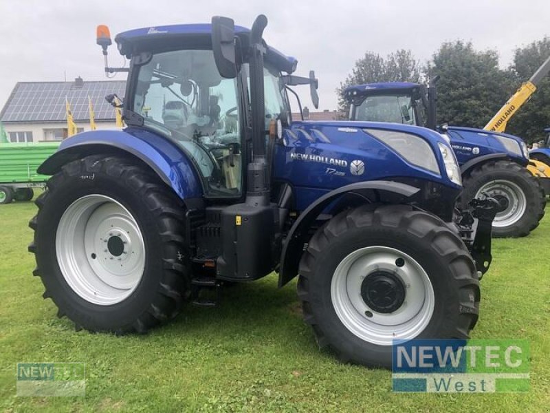 Traktor van het type New Holland T 7.225 AUTO COMMAND, Vorführmaschine in Harsum (Foto 2)