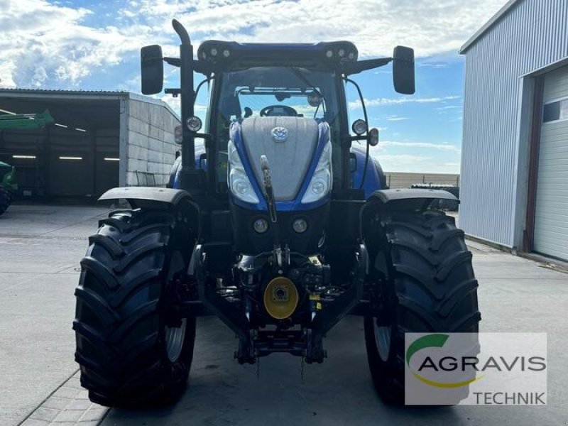 Traktor от тип New Holland T 7.225 AUTO COMMAND, Gebrauchtmaschine в Seelow (Снимка 9)