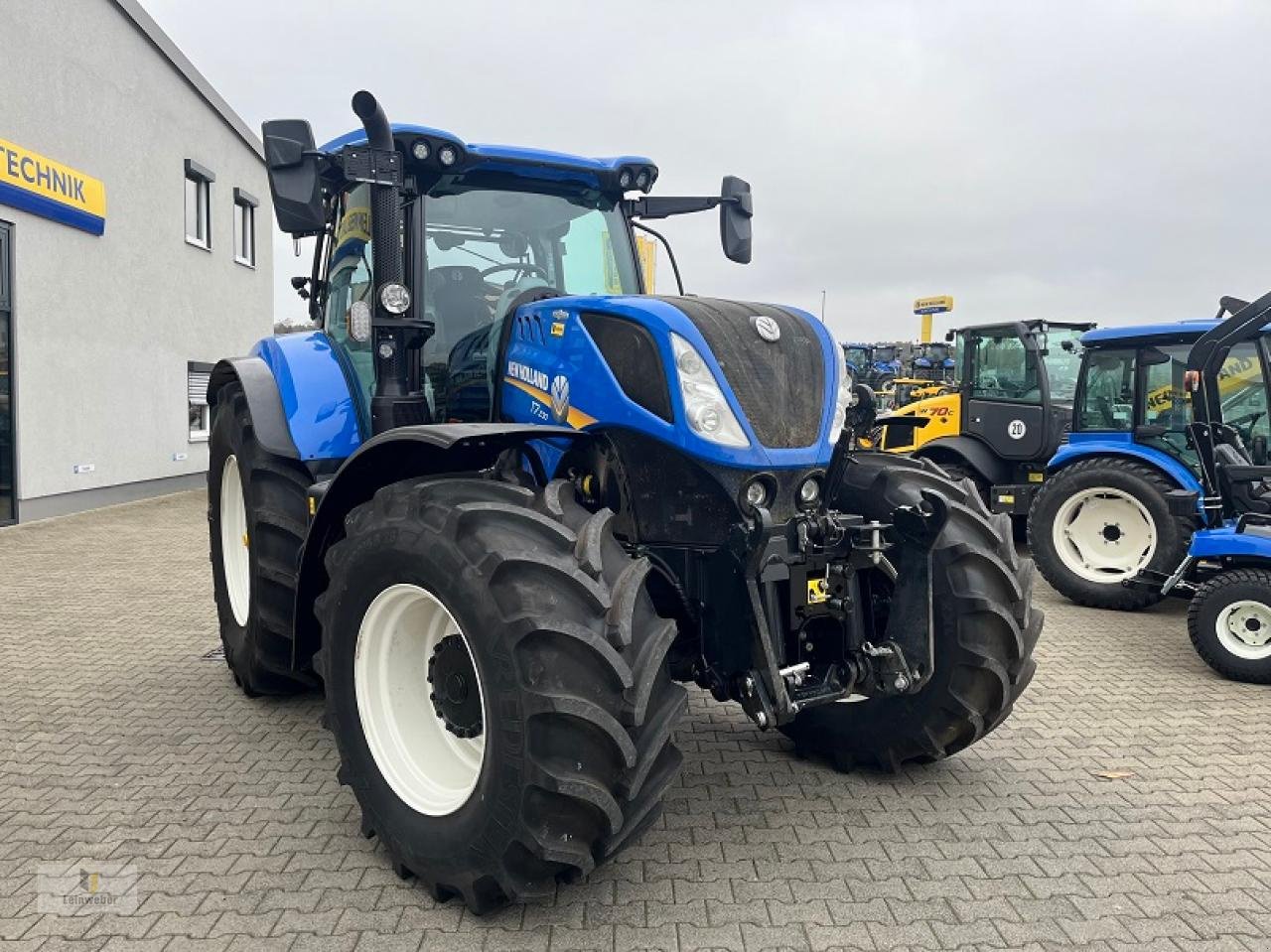 Traktor del tipo New Holland T 7.230 AC, Neumaschine en Neuhof - Dorfborn (Imagen 2)