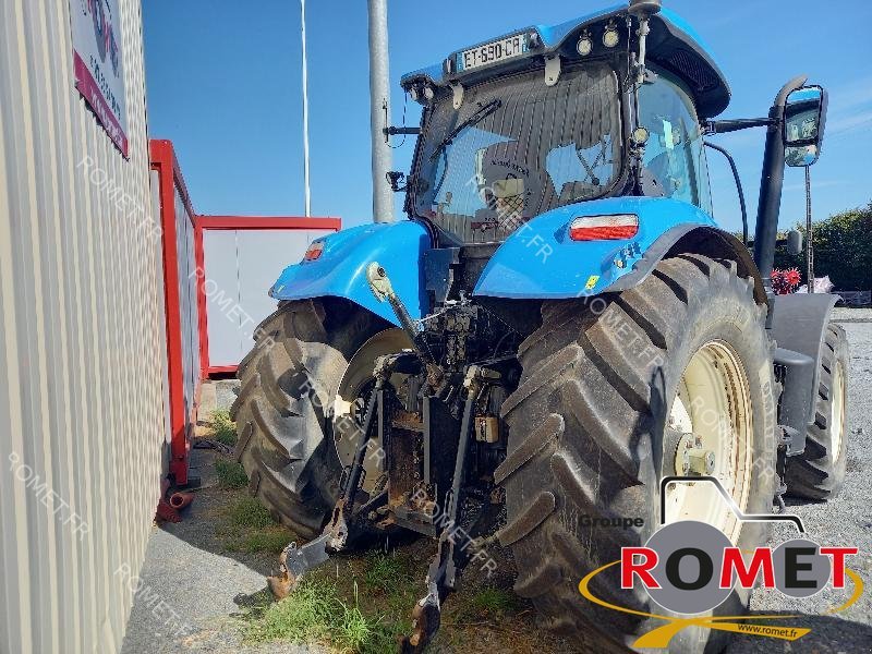 Traktor des Typs New Holland T 7.230 CLASSIC, Gebrauchtmaschine in Gennes sur glaize (Bild 2)