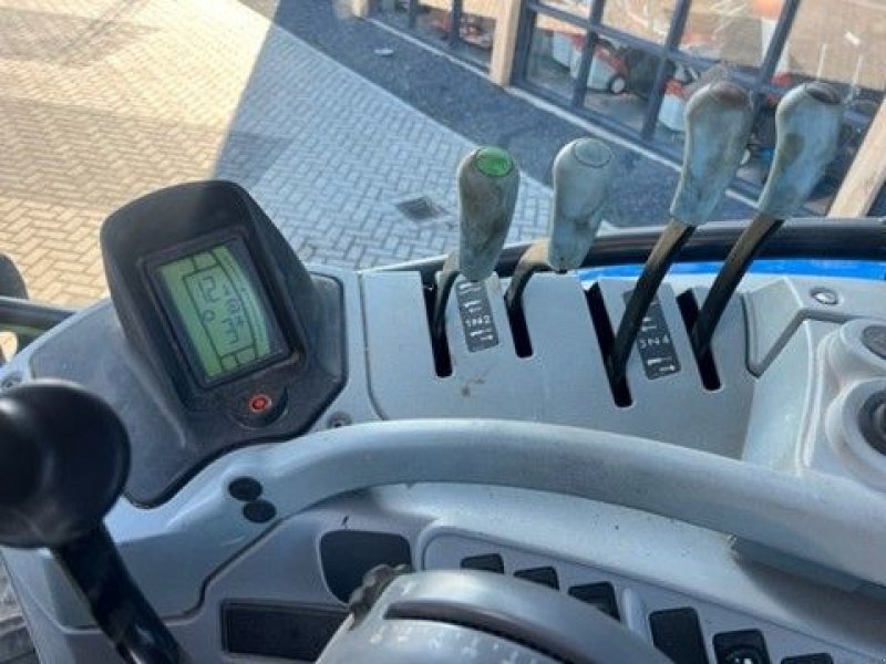 Traktor des Typs New Holland T 7.230, Gebrauchtmaschine in Lunteren (Bild 5)