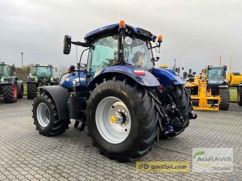 Traktor des Typs New Holland T 7.245 AUTO COMMAND, Gebrauchtmaschine in Calbe / Saale (Bild 3)