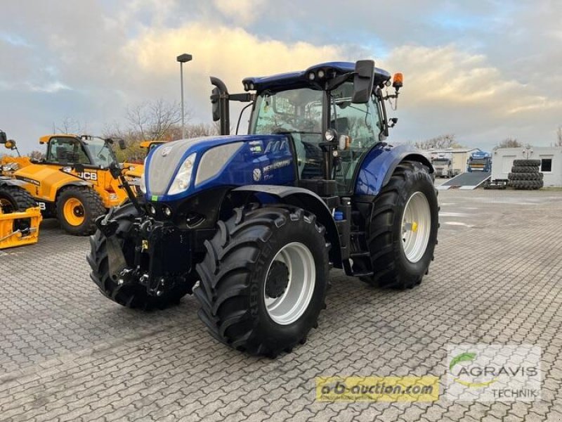 Traktor des Typs New Holland T 7.245 AUTO COMMAND, Gebrauchtmaschine in Calbe / Saale (Bild 1)