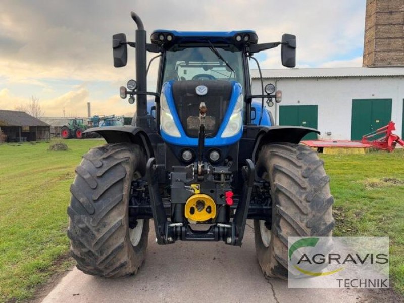 Traktor des Typs New Holland T 7.245 AUTO COMMAND, Gebrauchtmaschine in Seelow (Bild 8)