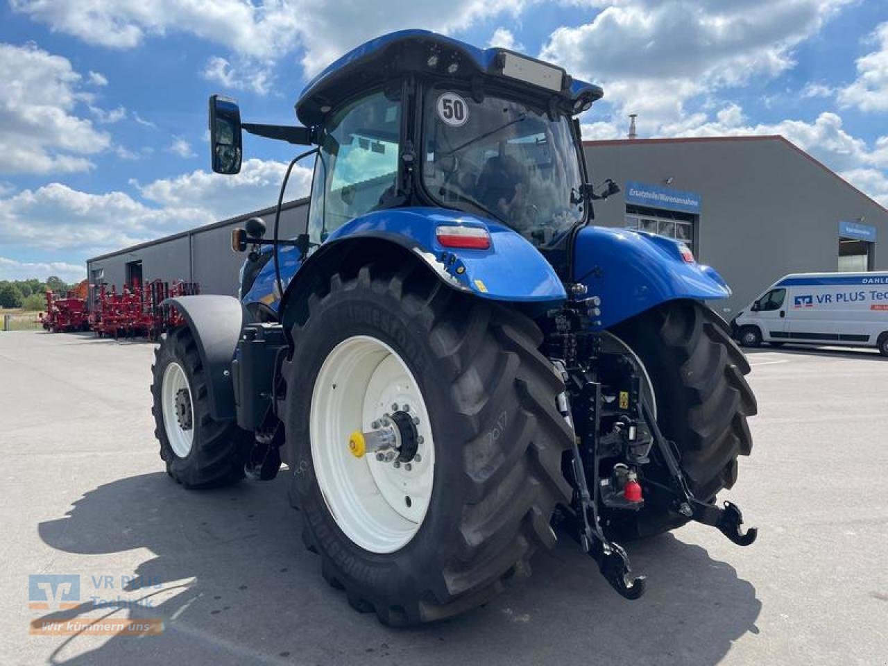 Traktor of the type New Holland T 7.245, Neumaschine in Osterburg (Picture 3)