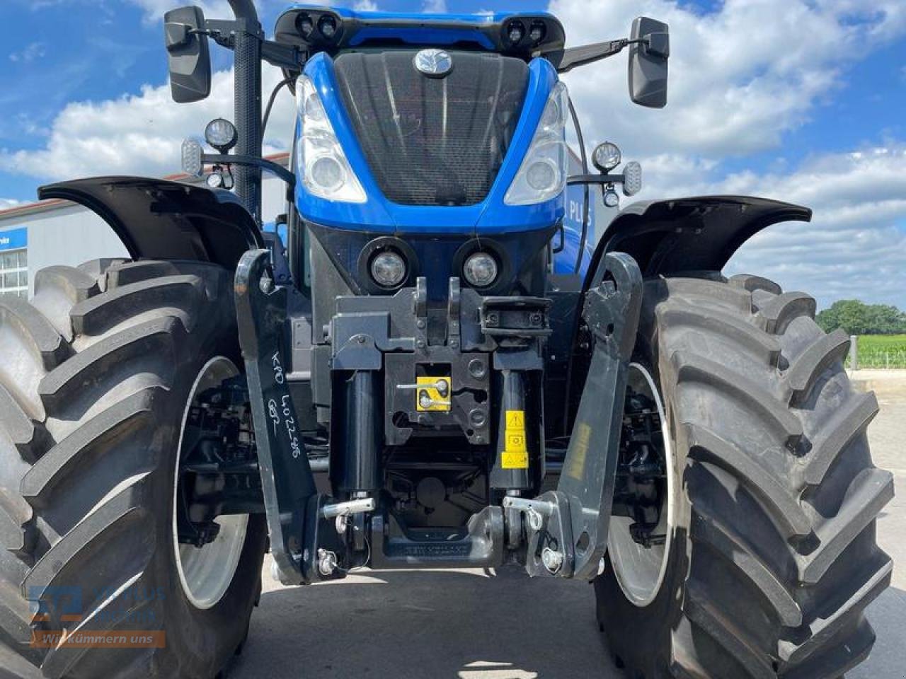 Traktor van het type New Holland T 7.245, Neumaschine in Osterburg (Foto 6)