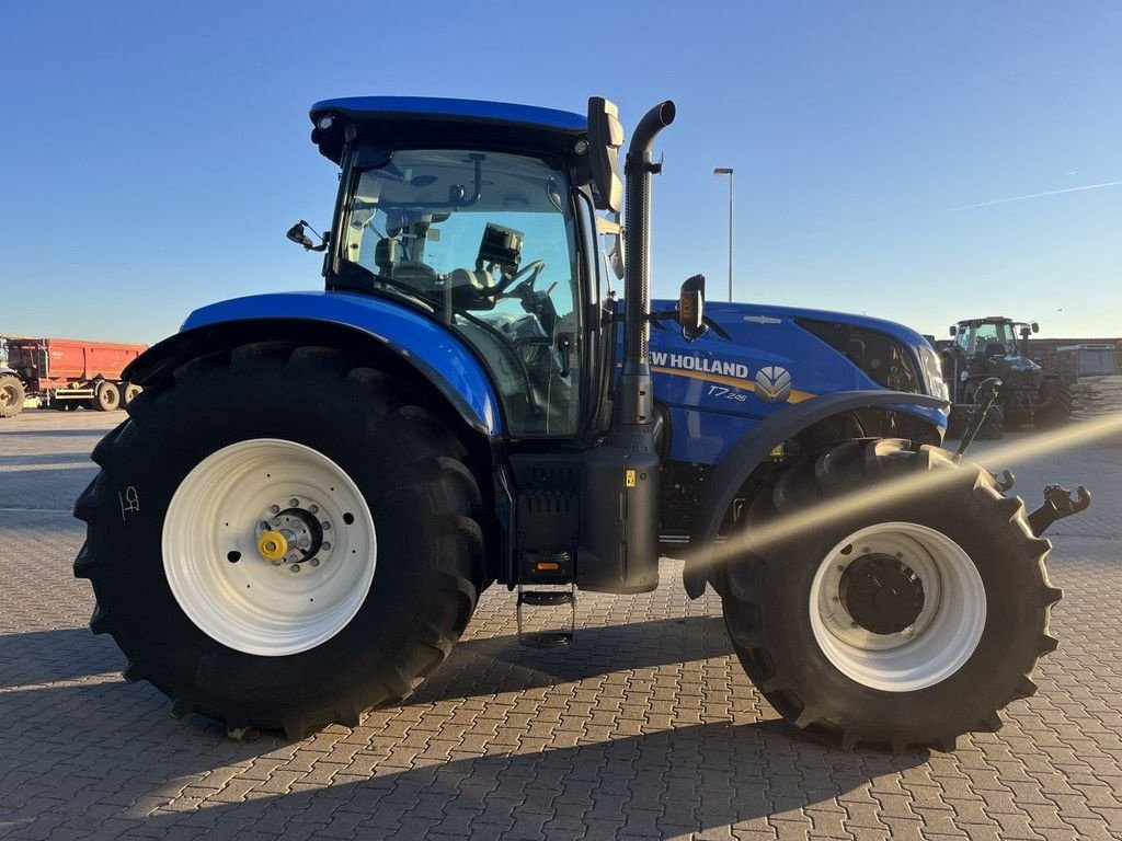 Traktor des Typs New Holland T 7.245, Gebrauchtmaschine in Hapert (Bild 4)