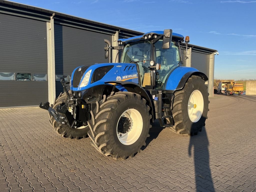 Traktor des Typs New Holland T 7.245, Gebrauchtmaschine in Hapert (Bild 1)