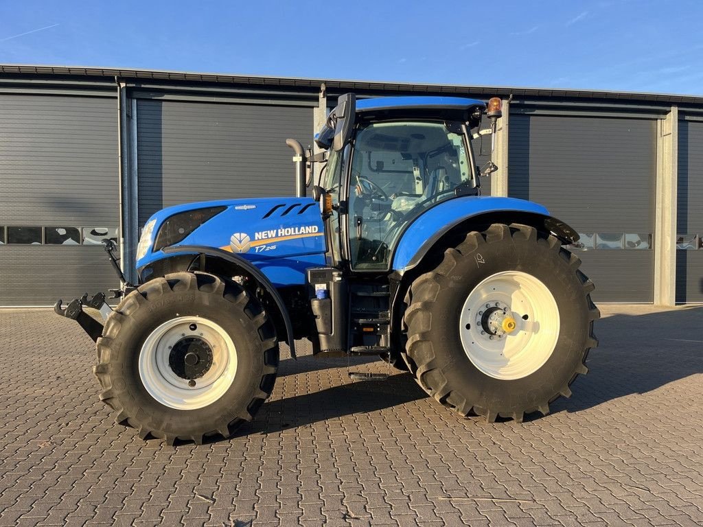 Traktor des Typs New Holland T 7.245, Gebrauchtmaschine in Hapert (Bild 3)