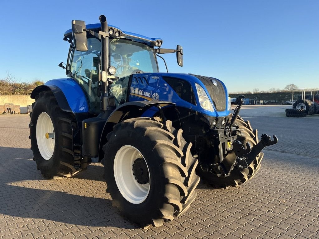 Traktor des Typs New Holland T 7.245, Gebrauchtmaschine in Hapert (Bild 7)