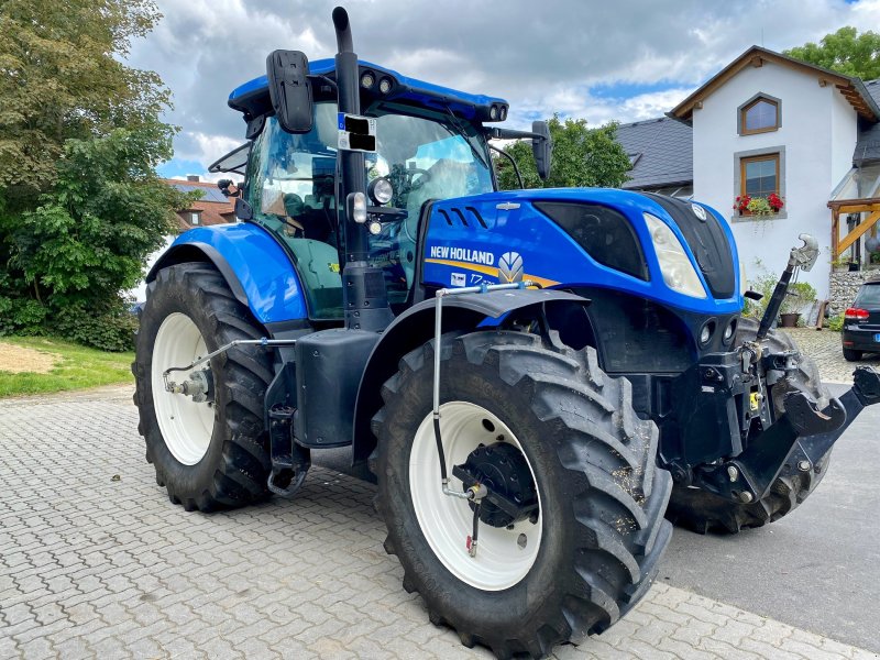 Traktor типа New Holland T 7.270 AC, Gebrauchtmaschine в marktredwitz (Фотография 1)