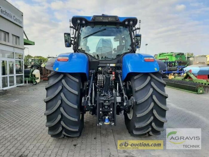 Traktor des Typs New Holland T 7.270 AUTO COMMAND, Gebrauchtmaschine in Calbe / Saale (Bild 16)