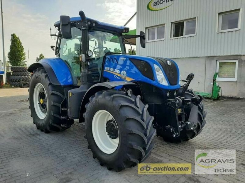 Traktor des Typs New Holland T 7.270 AUTO COMMAND, Gebrauchtmaschine in Calbe / Saale (Bild 8)