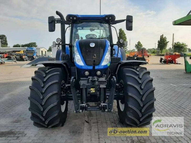 Traktor des Typs New Holland T 7.270 AUTO COMMAND, Gebrauchtmaschine in Calbe / Saale (Bild 9)