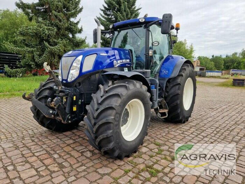 Traktor del tipo New Holland T 7.270 AUTO COMMAND, Neumaschine en Grimma