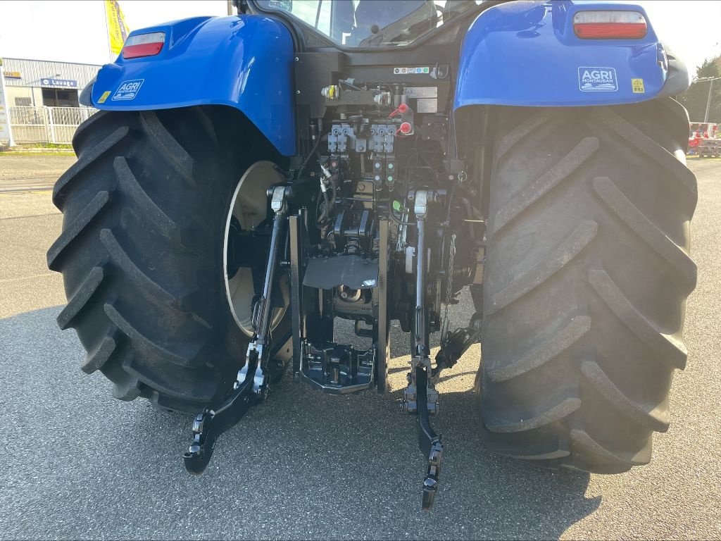 Traktor of the type New Holland T 7.270, Gebrauchtmaschine in Montauban (Picture 8)