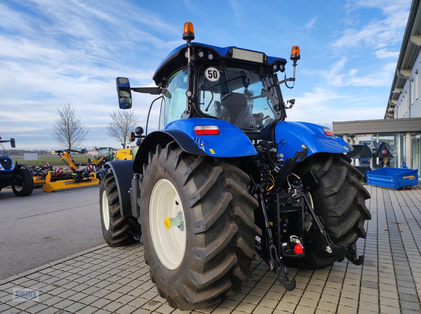 Traktor of the type New Holland T 7.270, Neumaschine in Salching bei Straubing (Picture 8)