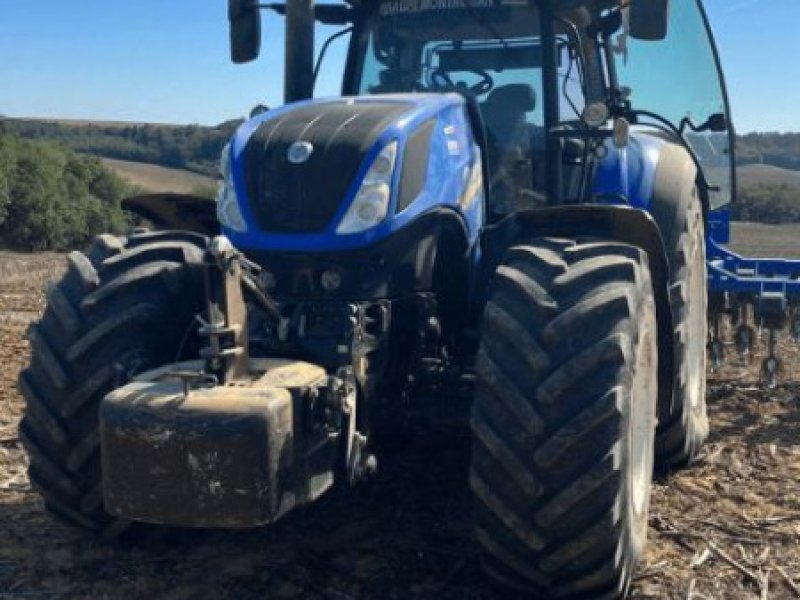 Traktor of the type New Holland T 7.290 HD, Gebrauchtmaschine in Montauban