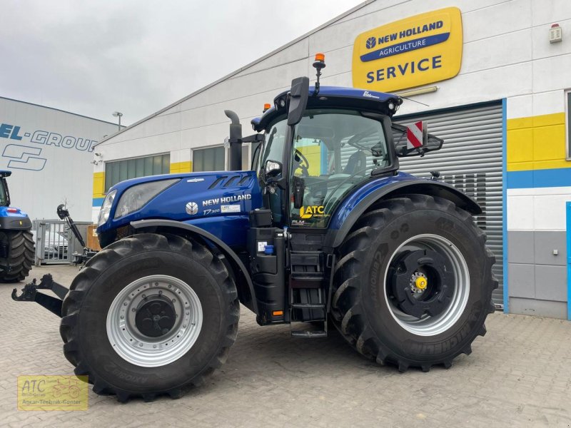 Traktor Türe ait New Holland T 7.300 AC, Neumaschine içinde Groß-Gerau (resim 1)