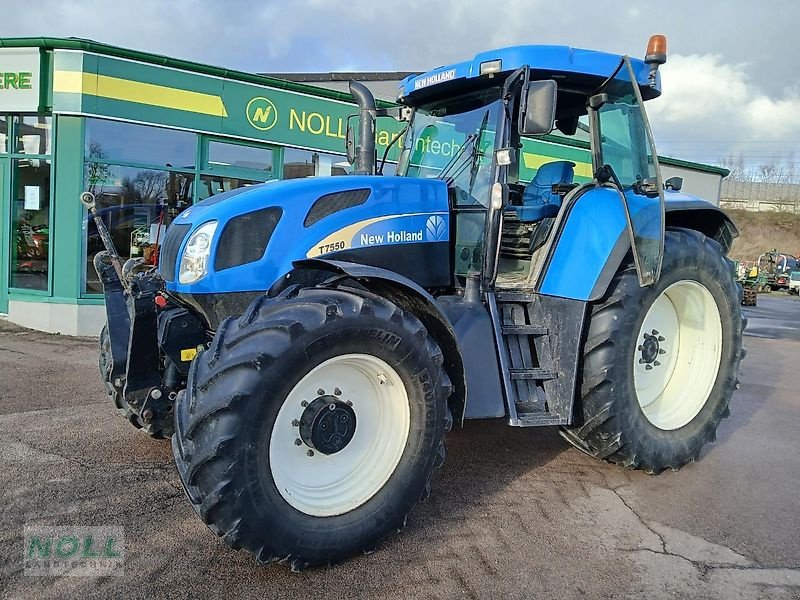 Traktor des Typs New Holland T 7550, Gebrauchtmaschine in Limburg