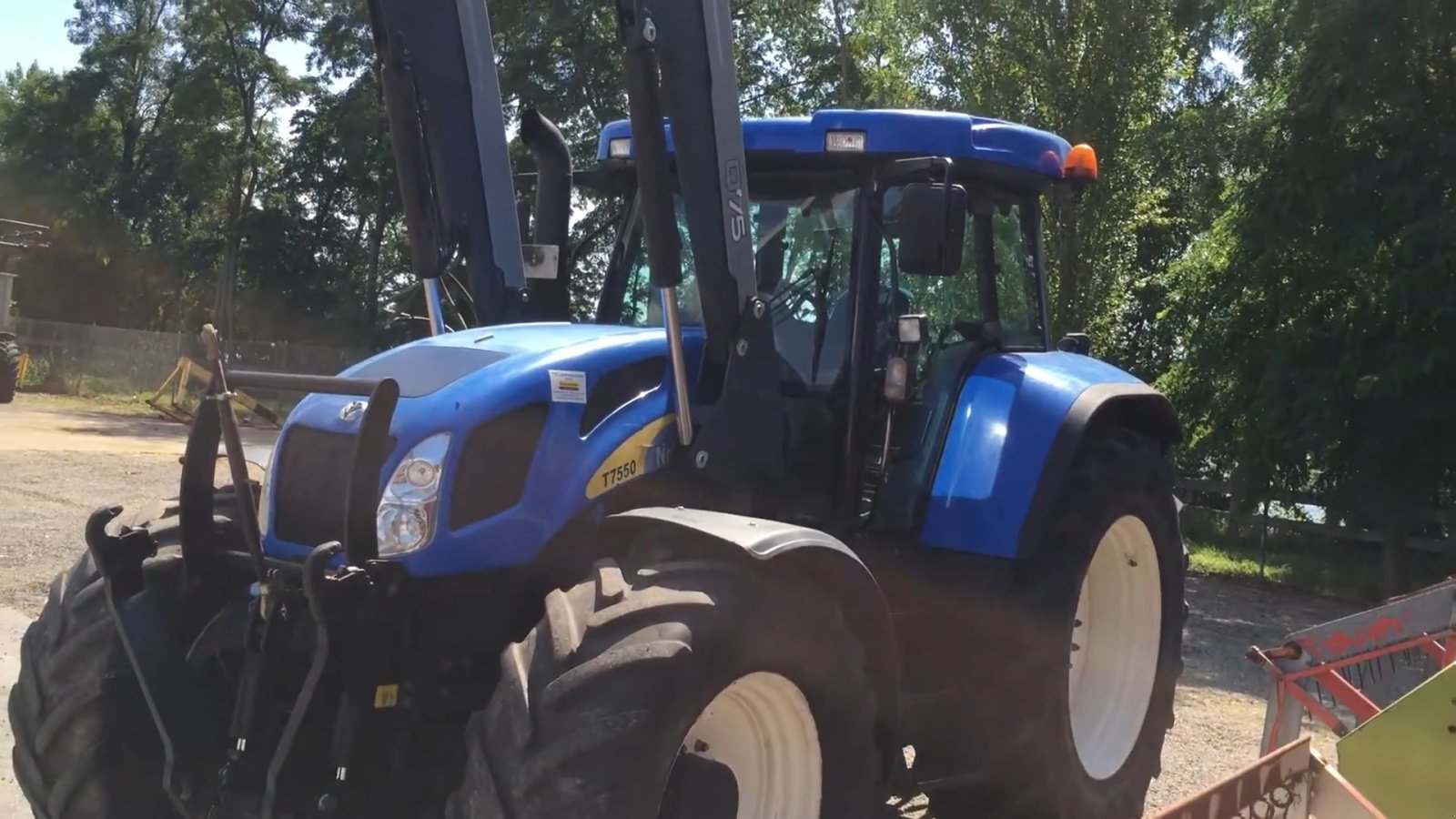 Traktor от тип New Holland T 7550, Gebrauchtmaschine в Casic (Снимка 7)