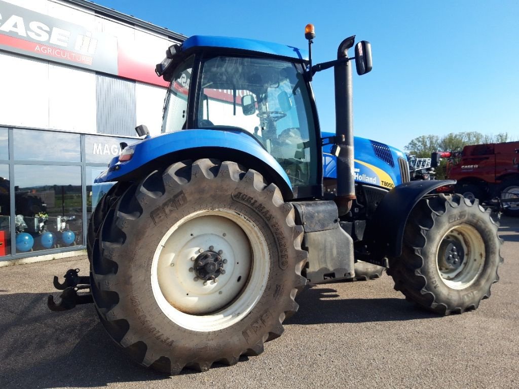 Traktor van het type New Holland T 8050, Gebrauchtmaschine in CHEVILLON  (MAIZEROY) (Foto 3)