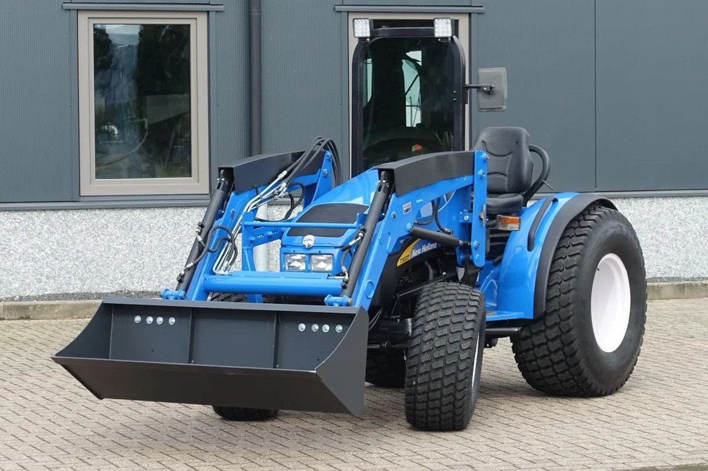 Traktor a típus New Holland T3010 4wd / 02936 Draaiuren / Voorlader, Gebrauchtmaschine ekkor: Swifterband (Kép 1)